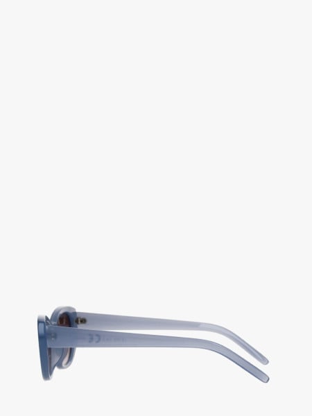 Niebieskie okulary przeciwsłoneczne