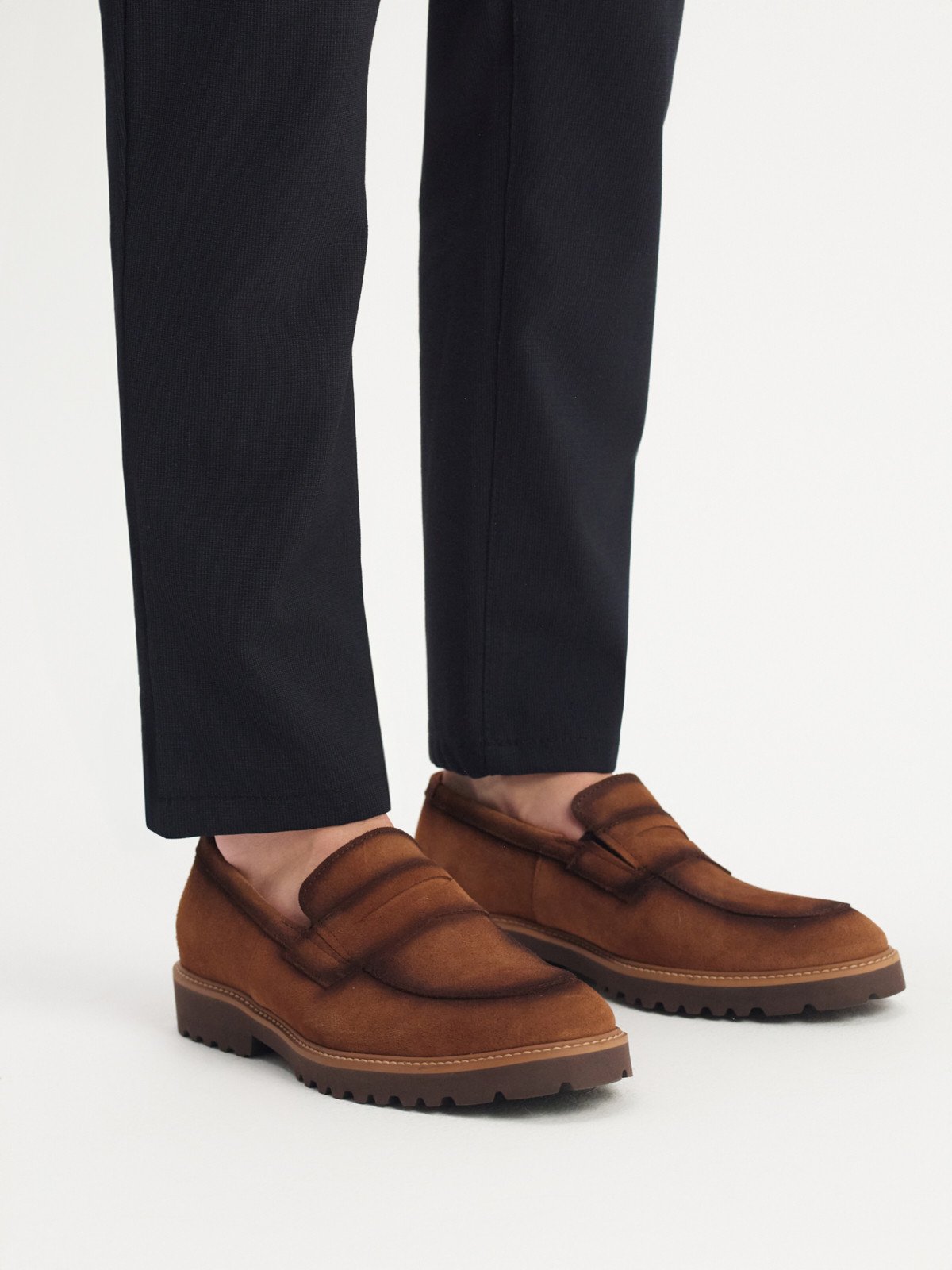 Welurowe mokasyny w stylu casual
