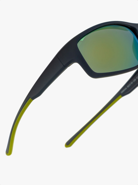 Okulary przeciwsłoneczne męskie w sportowym stylu