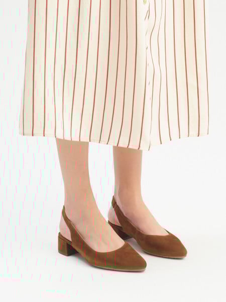 Brązowe czółenka slingback bez pięty
