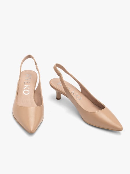 Beżowe czółenka slingback na obcasie typu kaczuszka