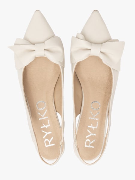 Kremowe czółenka damskie slingback na kaczuszce